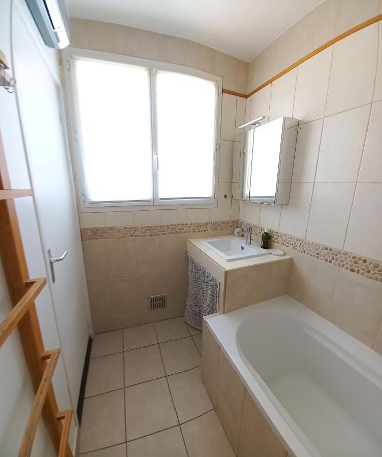 "L'Hippocampe", Climatise, 60 M2 , 2 Chambres, Tres Calme, Plage Des Sablettes Et Commerces A 3 Minutes A Pied, Wifi, Parking Gratuit, Lit King Size La Seyne-sur-Mer Exterior foto